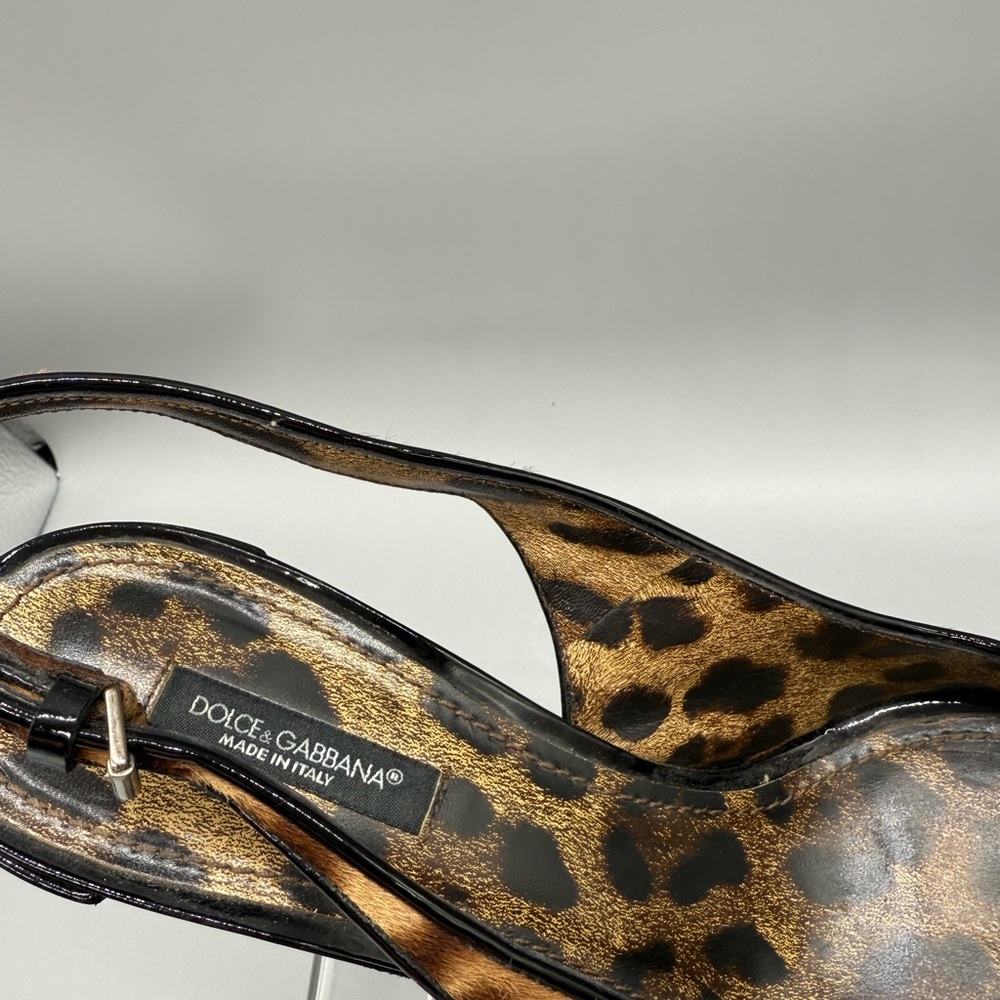 Dolce  Gabbana Leopard Print Slingback Heels with Black Accents - Picture 6 of 13